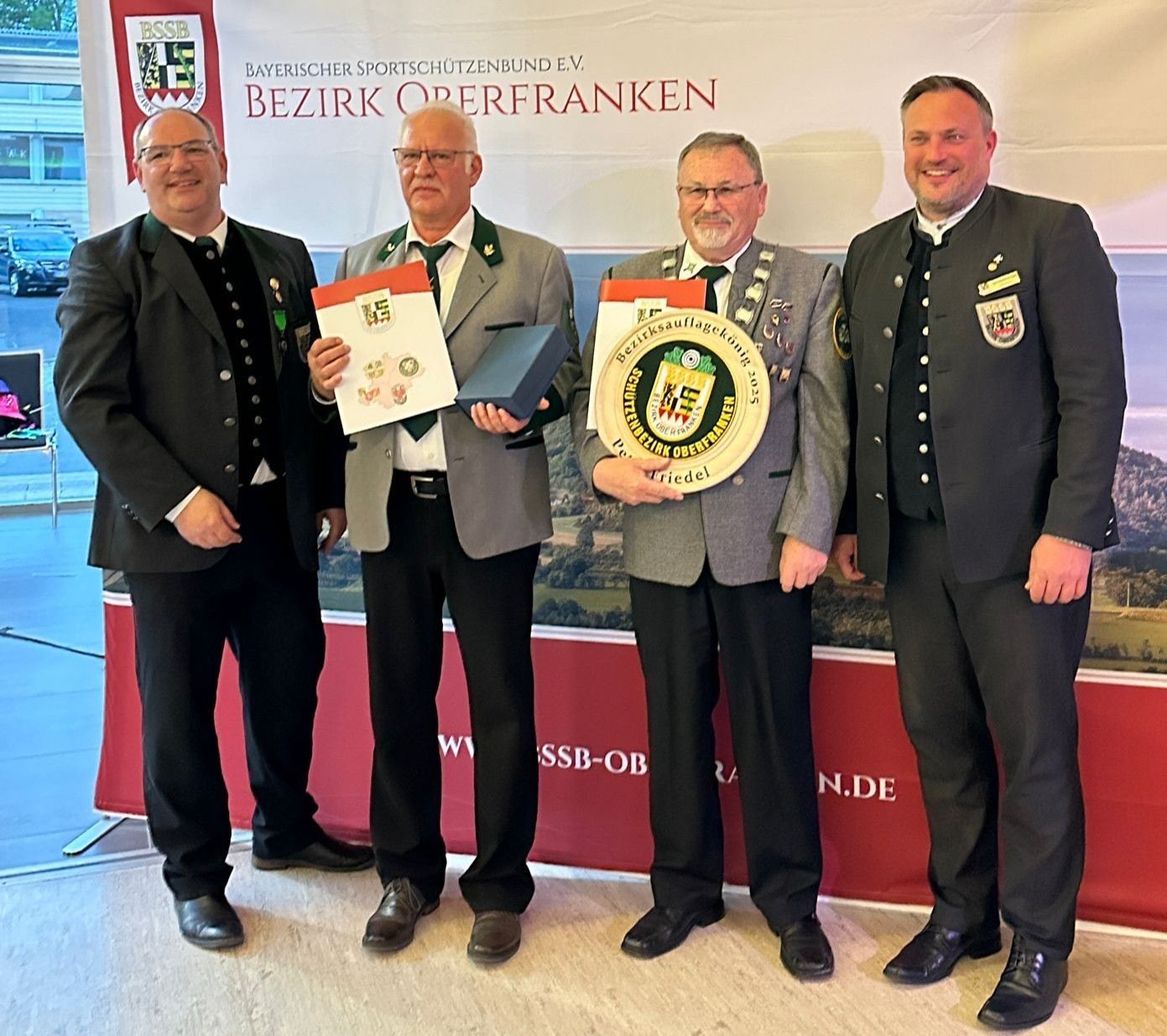 Bild "Inhalt:Peter_Bezirkskoenig_2025.jpg"